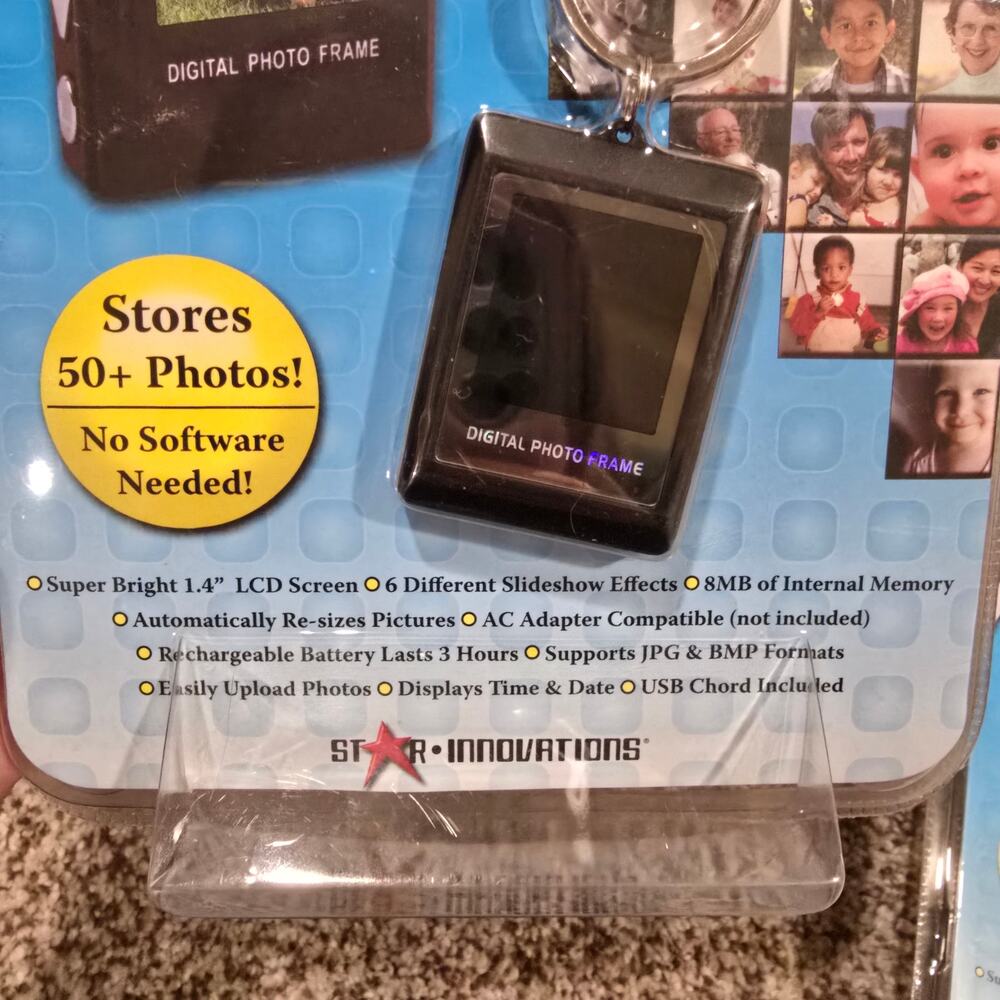 NEW Bundle of 2 Star Innovations Digital Photo Frame Keychains - Picture 2 of 5